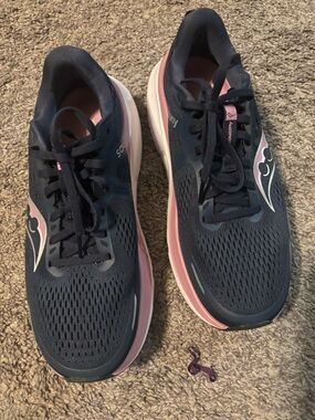 Saucony Women's Navy and Pink Athletic Running Sneakers